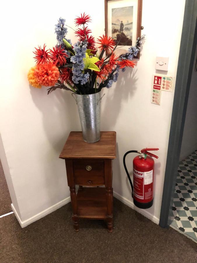 Tees Valley B&B Apartment 1 สต็อกทอน-ออน-ทีส์ ภายนอก รูปภาพ