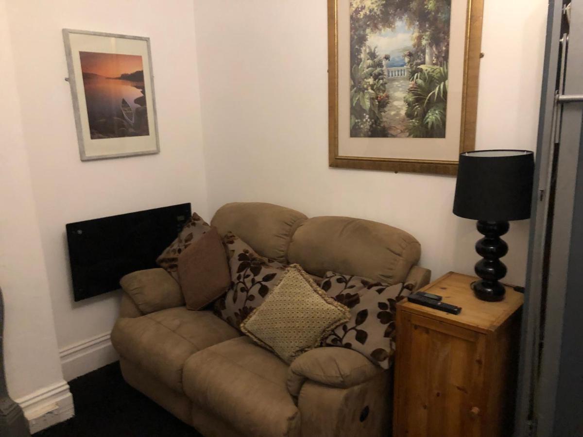 Tees Valley B&B Apartment 1 สต็อกทอน-ออน-ทีส์ ภายนอก รูปภาพ