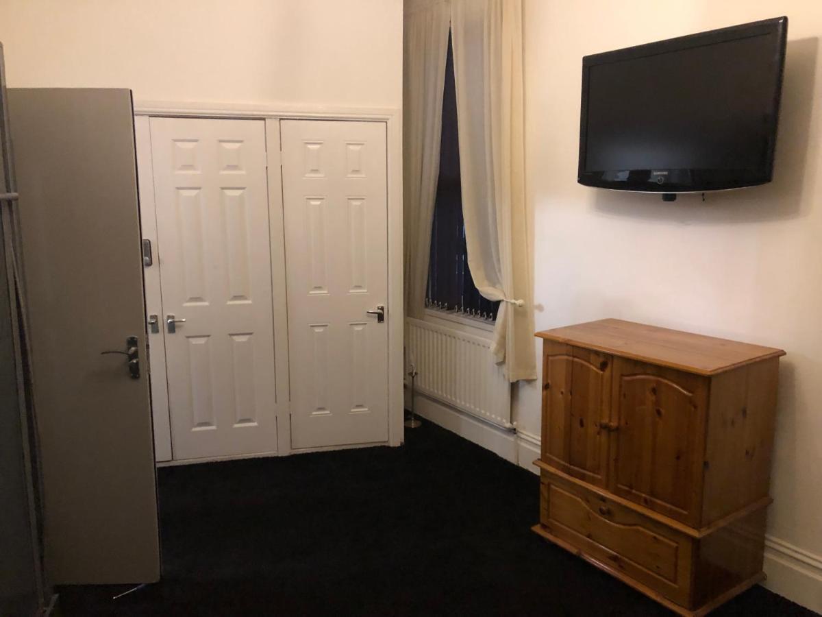 Tees Valley B&B Apartment 1 สต็อกทอน-ออน-ทีส์ ภายนอก รูปภาพ