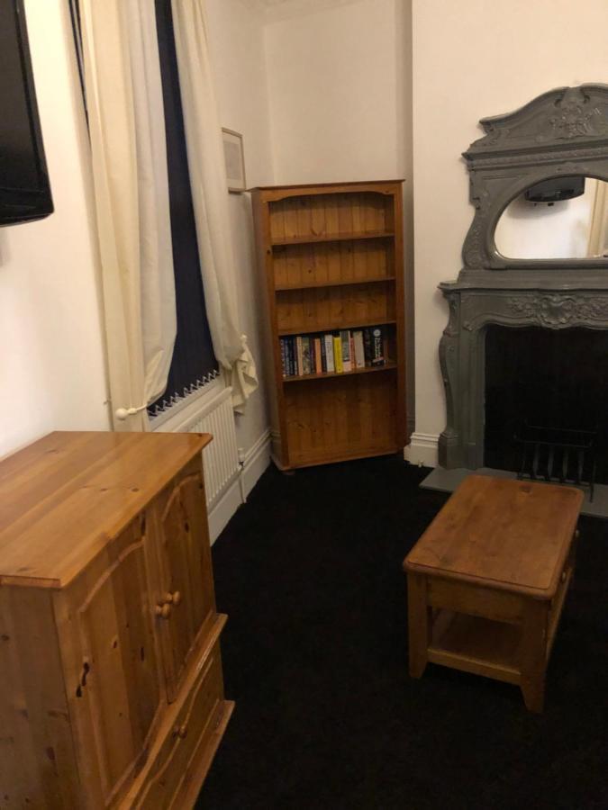 Tees Valley B&B Apartment 1 สต็อกทอน-ออน-ทีส์ ภายนอก รูปภาพ